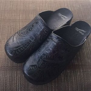 Dansko clogs, black, Euro size 41, leather upper